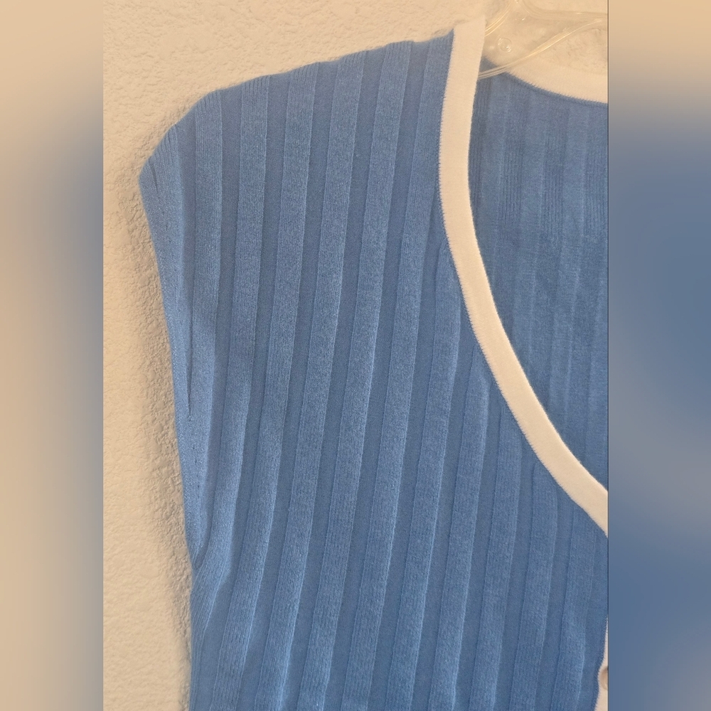 Blue Ribbed V-Neck Top - Picture 6 of 9